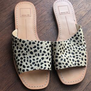 Never been worn Leopard Dolce Vita Slides.